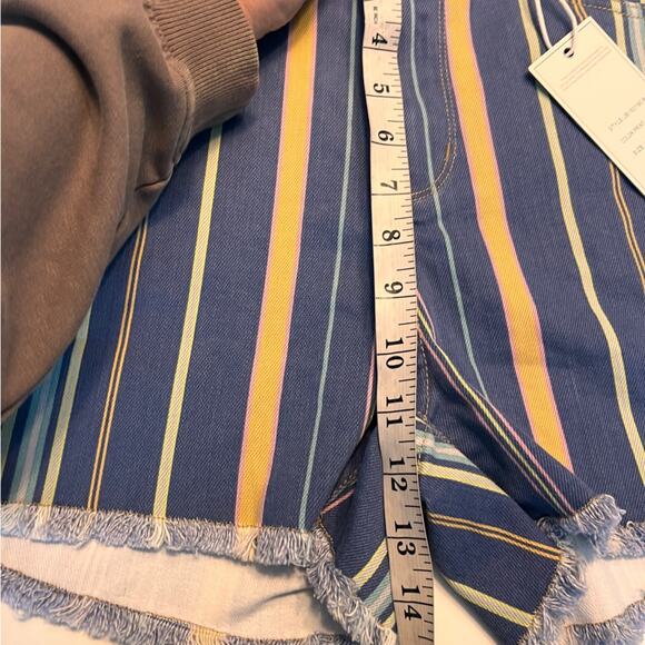 Judy Blue Striped High Waist Jean Shorts Size Large NWT - Picture 7 of 12